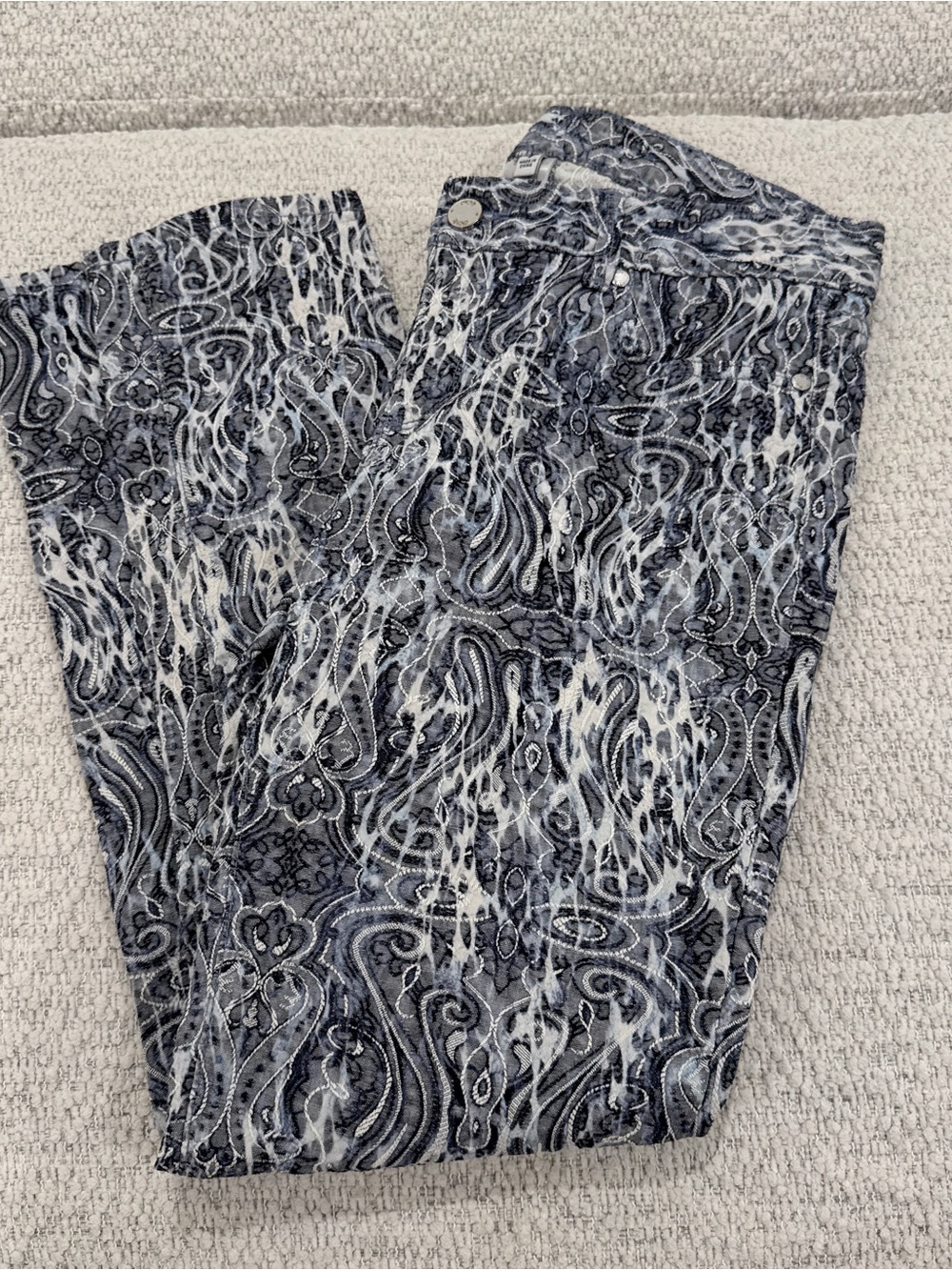 Cache Women's Blue Patterned Jeans - Picture 2 of 5